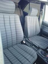 Bild 5/8 von Mercedes-Benz 190 E 1.8 (1990)