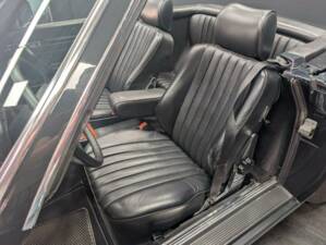 Image 15/50 of Mercedes-Benz 300 SL (1989)