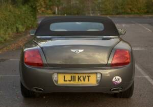 Image 12/50 of Bentley Continental GTC (2011)