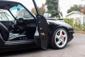 Bild 4/19 von Porsche 911 Carrera 4 (1996)