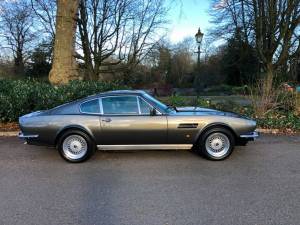 Bild 6/34 von Aston Martin V8 Vantage (1987)