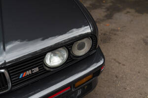 Image 54/57 of BMW M3 (1988)