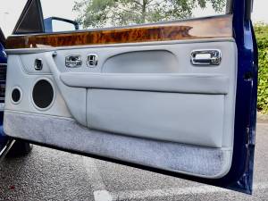 Bild 33/50 von Bentley Continental R (1996)