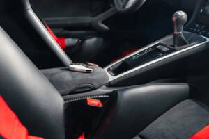 Afbeelding 25/36 van Porsche Cayman GT4 (2016)
