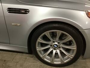 Imagen 21/25 de BMW M5 (2005)