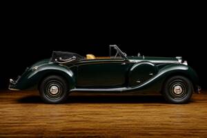Image 3/15 of Lagonda V12 DHC (1938)