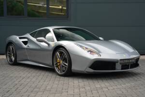 Image 1/50 of Ferrari 488 GTB (2017)