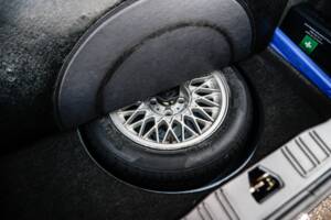 Immagine 23/28 di BMW 318i (1993)