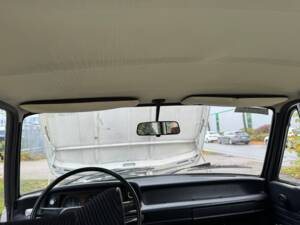 Bild 13/17 von BMW 1502 (1976)