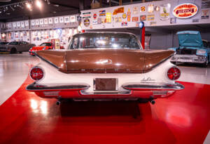 Image 15/18 of Buick Le Sabre Coupe (1960)