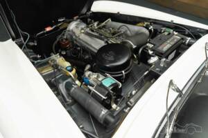 Image 18/19 of Mercedes-Benz 190 SL (1962)