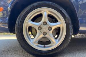 Imagen 8/43 de Mazda MX-5 1.8 (2001)