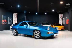 Image 4/33 of Porsche 928 GTS (1992)