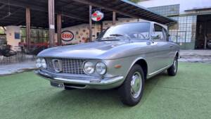 Image 6/54 de FIAT 1300 Vignale (1965)