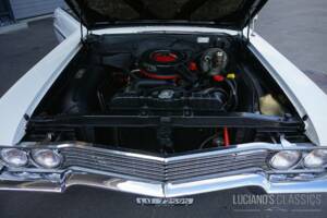 Bild 32/44 von Buick Skylark Convertible (1965)