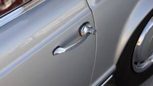 Image 21/70 of Mercedes-Benz 280 SL (1967)