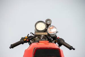 Image 12/49 de Moto Guzzi 850 LeMans (1981)