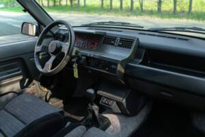 Image 22/50 de Renault R 5 GT Turbo (1986)