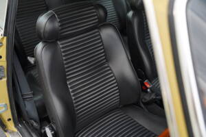 Bild 17/50 von Alfa Romeo 2000 GT Veloce (1975)