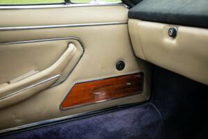 Image 14/42 of Lamborghini Espada 400 GT (1975)