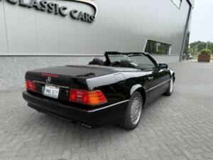 Image 11/44 of Mercedes-Benz 300 SL (1991)
