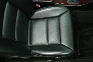 Imagen 23/30 de Mercedes-Benz 300 CE-24 (1993)
