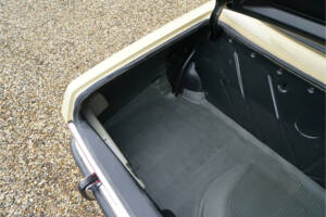 Image 40/50 of Mercedes-Benz 450 SL (1973)