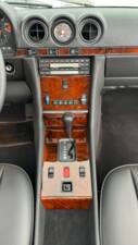 Immagine 30/58 di Mercedes-Benz 560 SL (1989)