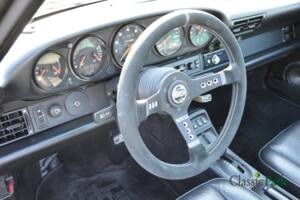 Imagen 29/50 de Porsche 911 Carrera 2 (1991)