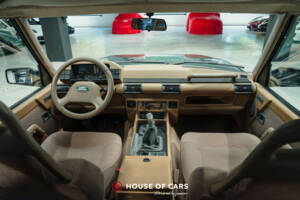 Image 20/25 of Land Rover Discovery (1991)