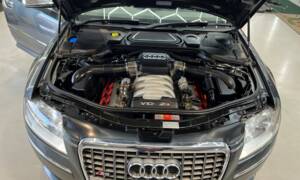 Bild 5/24 von Audi S8 V10 (2009)