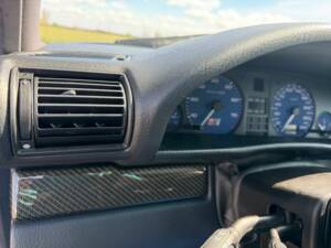 Image 19/29 of Audi S6 Plus Avant (1996)