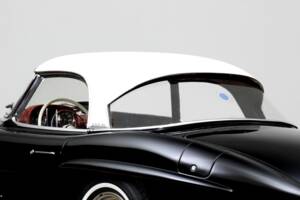 Image 20/29 of Mercedes-Benz 300 SL Roadster (1959)