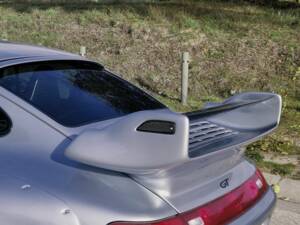 Image 8/8 of Porsche 911 Carrera (1995)