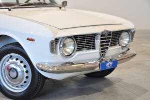 Image 8/30 of Alfa Romeo Giulia 1600 Sprint GT (1964)