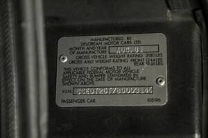Image 55/66 of DeLorean DMC-12 (1981)