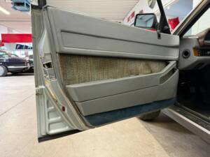 Image 5/17 of Maserati 420 i (1985)