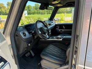 Image 9/28 de Mercedes-Benz G 500 (LWB) (2019)