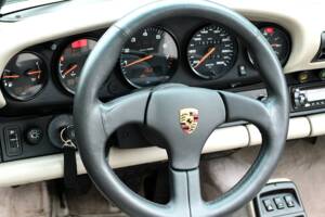 Afbeelding 29/59 van Porsche 911 Carrera 2 (1991)