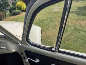 Image 27/137 of Volkswagen Beetle 1200 (1965)