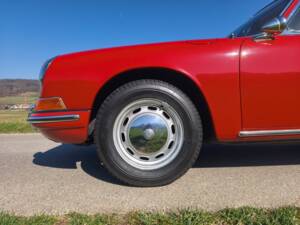 Image 19/19 of Porsche 912 (1967)