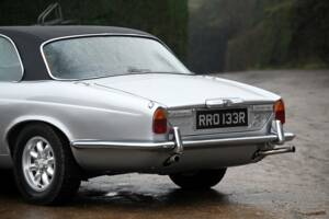 Image 7/26 of Jaguar XJ 6 C 4.2 (1976)
