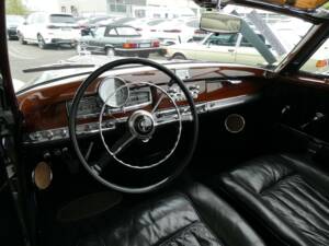 Immagine 11/33 di Mercedes-Benz 300 Sc Cabriolet A (1957)