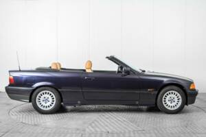 Bild 10/50 von BMW 318i (1996)
