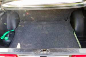 Bild 15/18 von Mercedes-Benz 200 (1983)