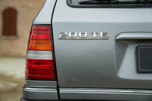 Imagen 21/50 de Mercedes-Benz 200 TE (1992)