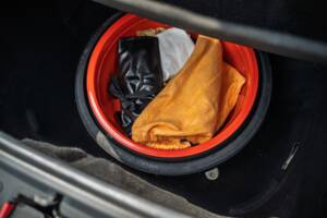 Afbeelding 38/73 van Porsche 911 Carrera 4S (2002)