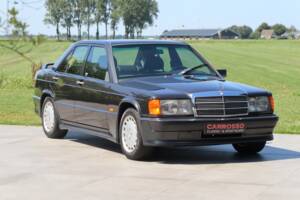 Immagine 48/50 di Mercedes-Benz 190 E 2.3-16 (1986)