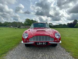 Bild 28/100 von Aston Martin DB 6 Vantage (1965)