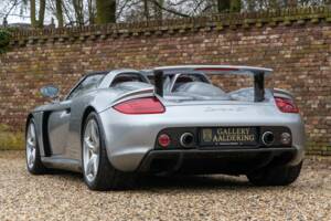 Image 2/50 de Porsche Carrera GT (2005)